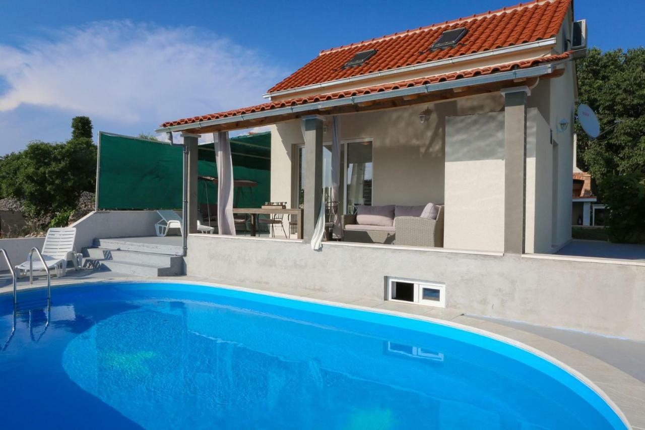 Villa Baras Garden - House With Pool Mirce Exterior foto
